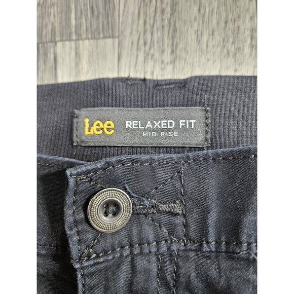 (3/$35) Lee Relaxed Fit Pants Women 14 Black Mid Rise Roll Tab Cargo Capris Crop - Picture 4 of 11